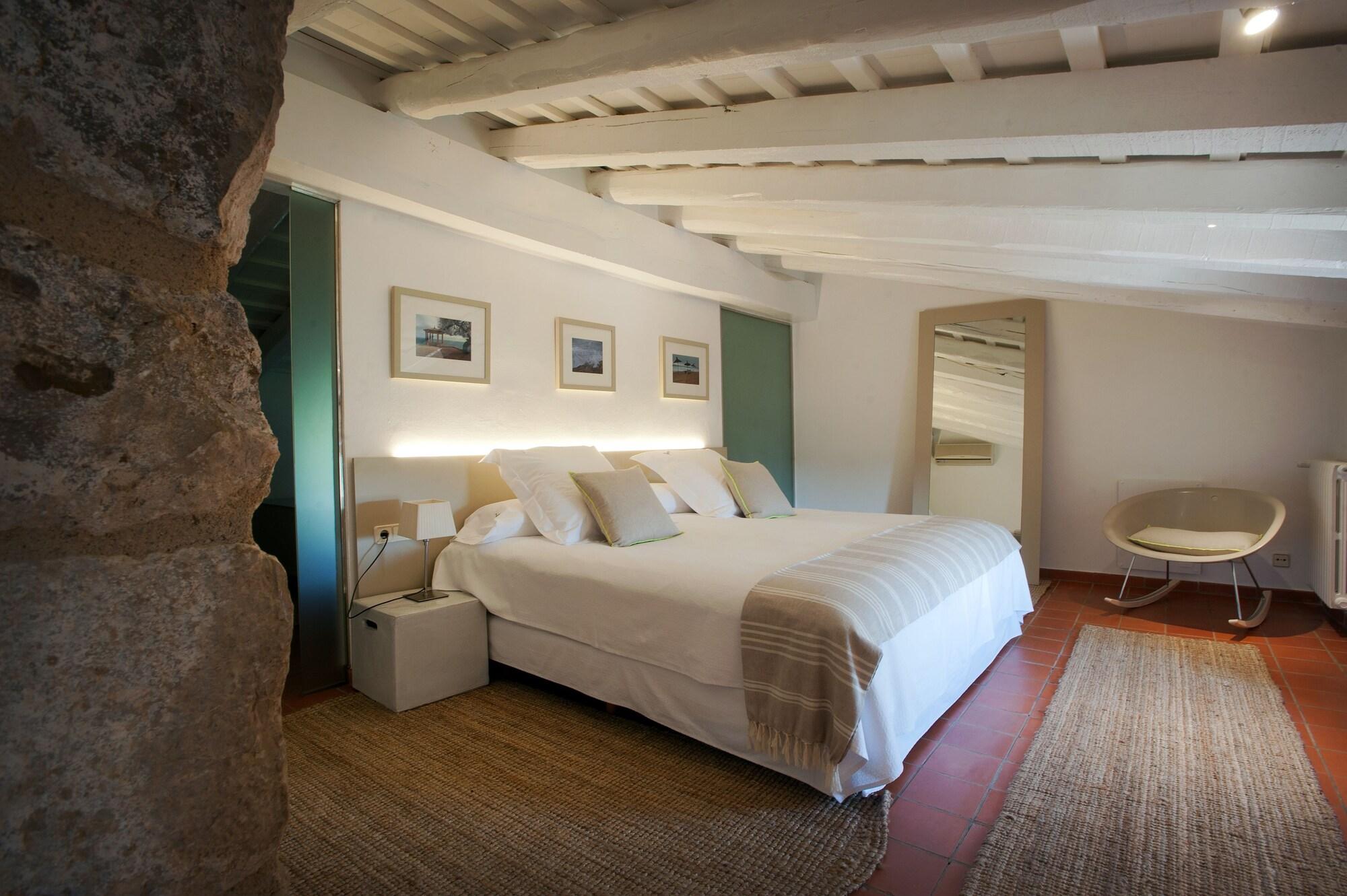 Hotel Mas Falgarona Boutique & Avinyonet de Puigventós
